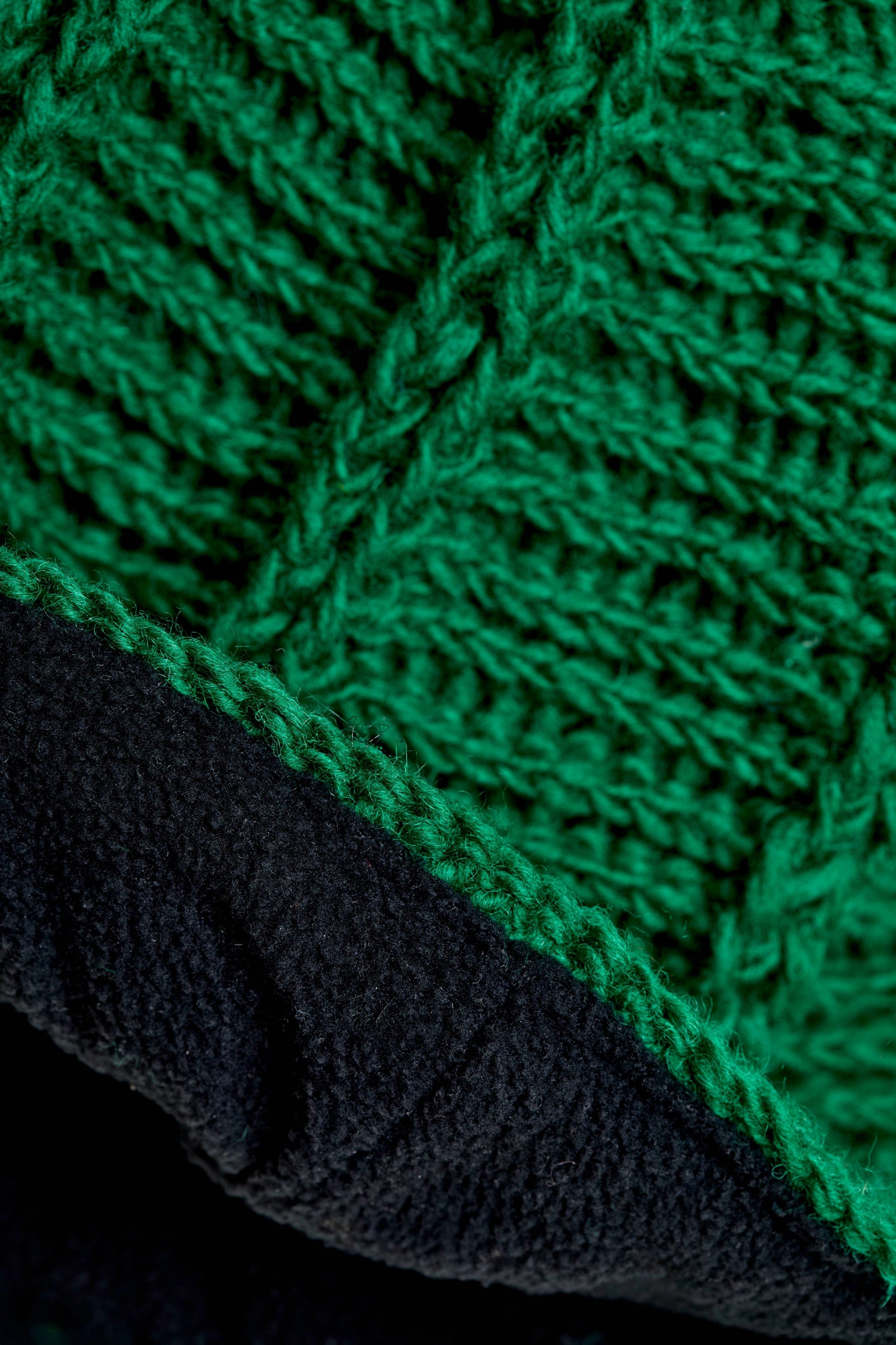 Brecken Kelly Green Knit Handwarmers