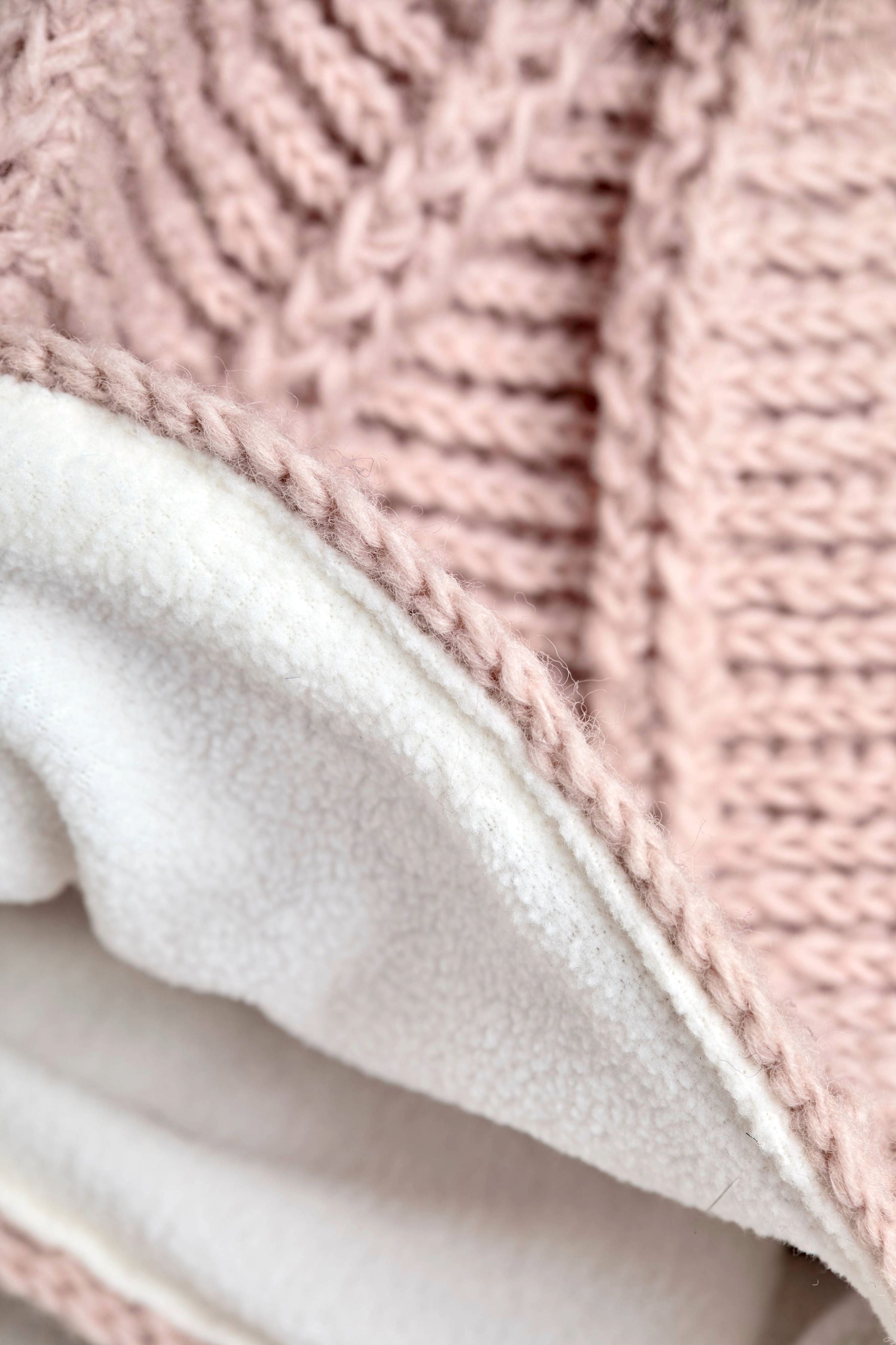 Brecken Tan/Rose Knit Mittens