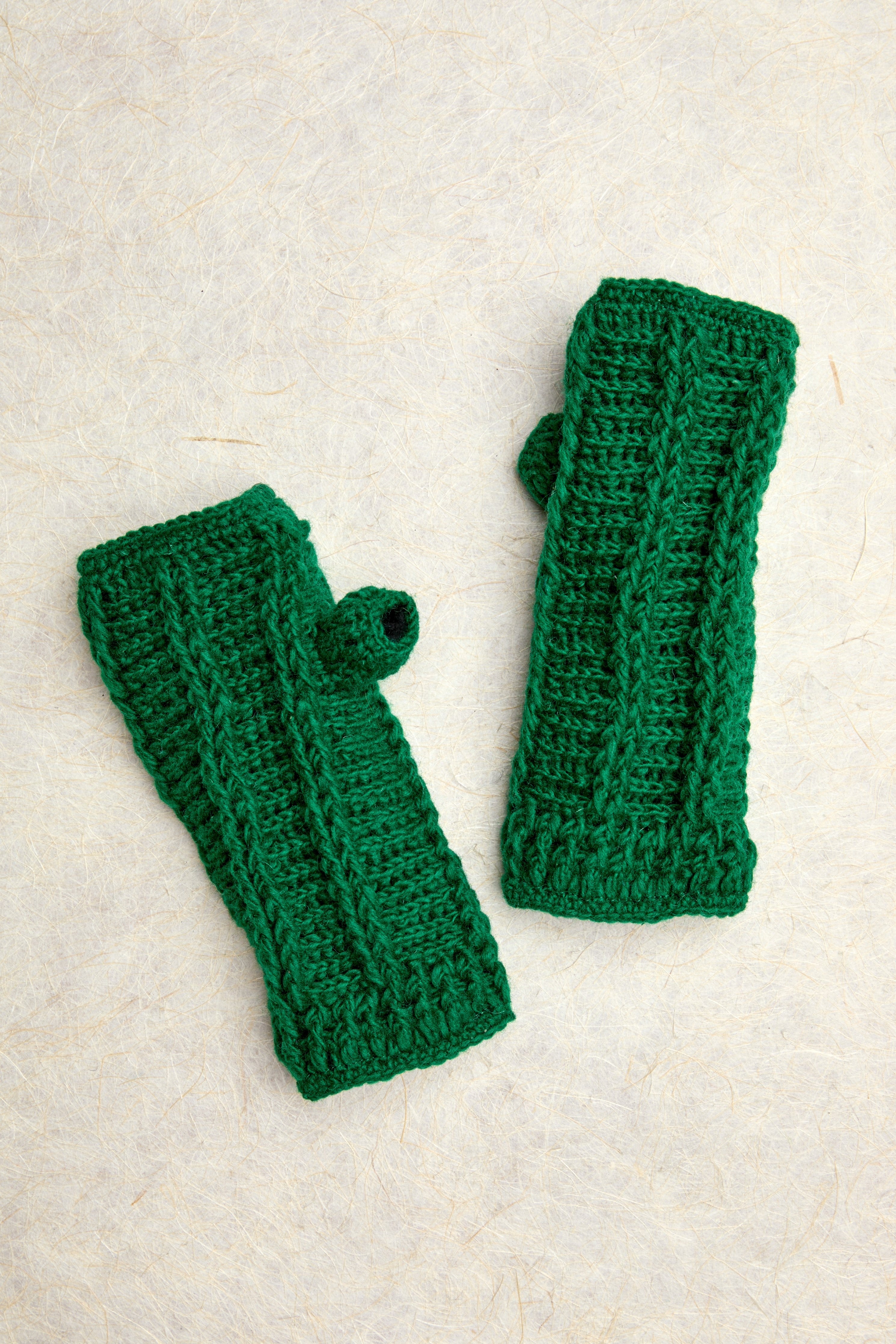Brecken Kelly Green Knit Handwarmers