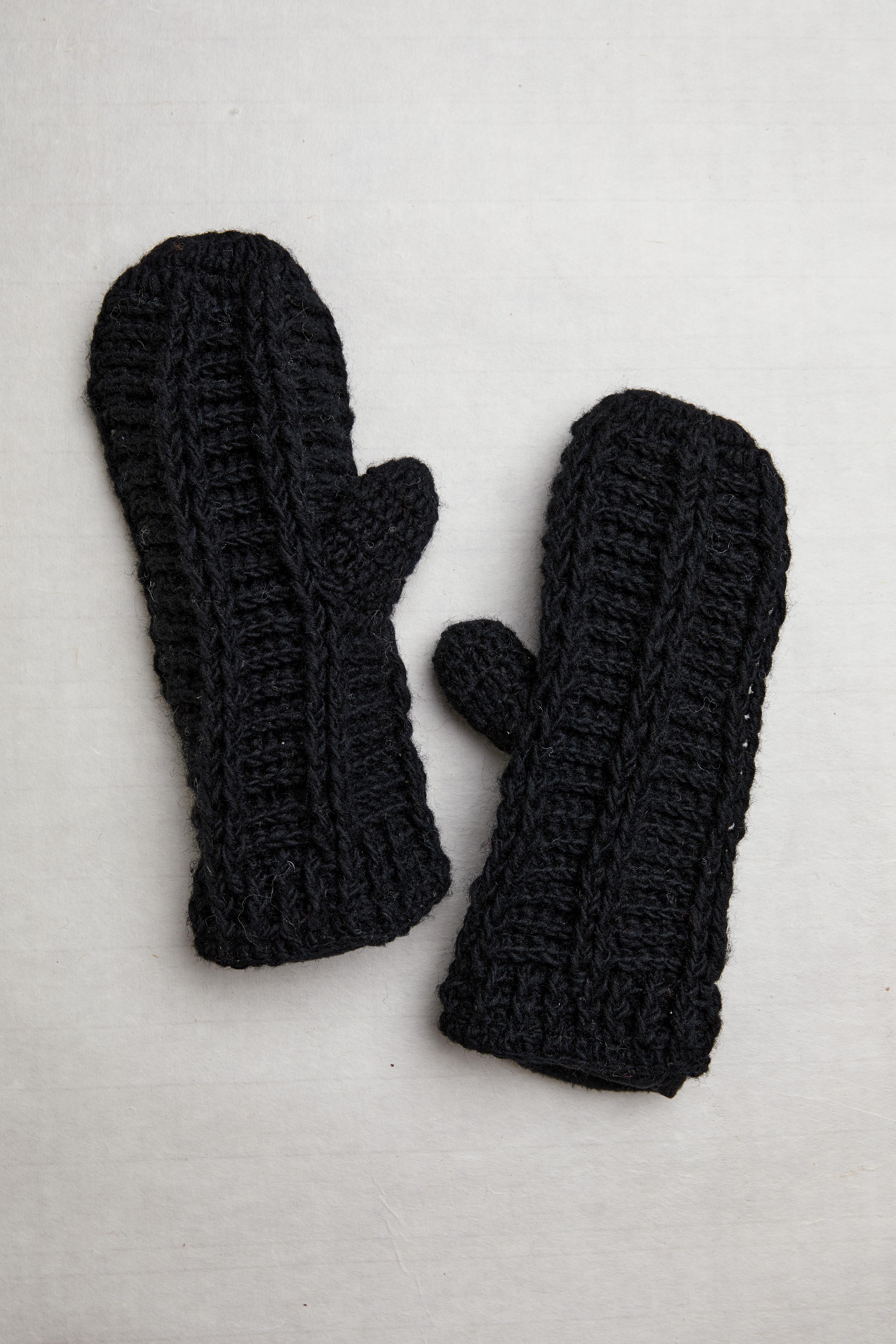 Brecken Noir Knit Mittens