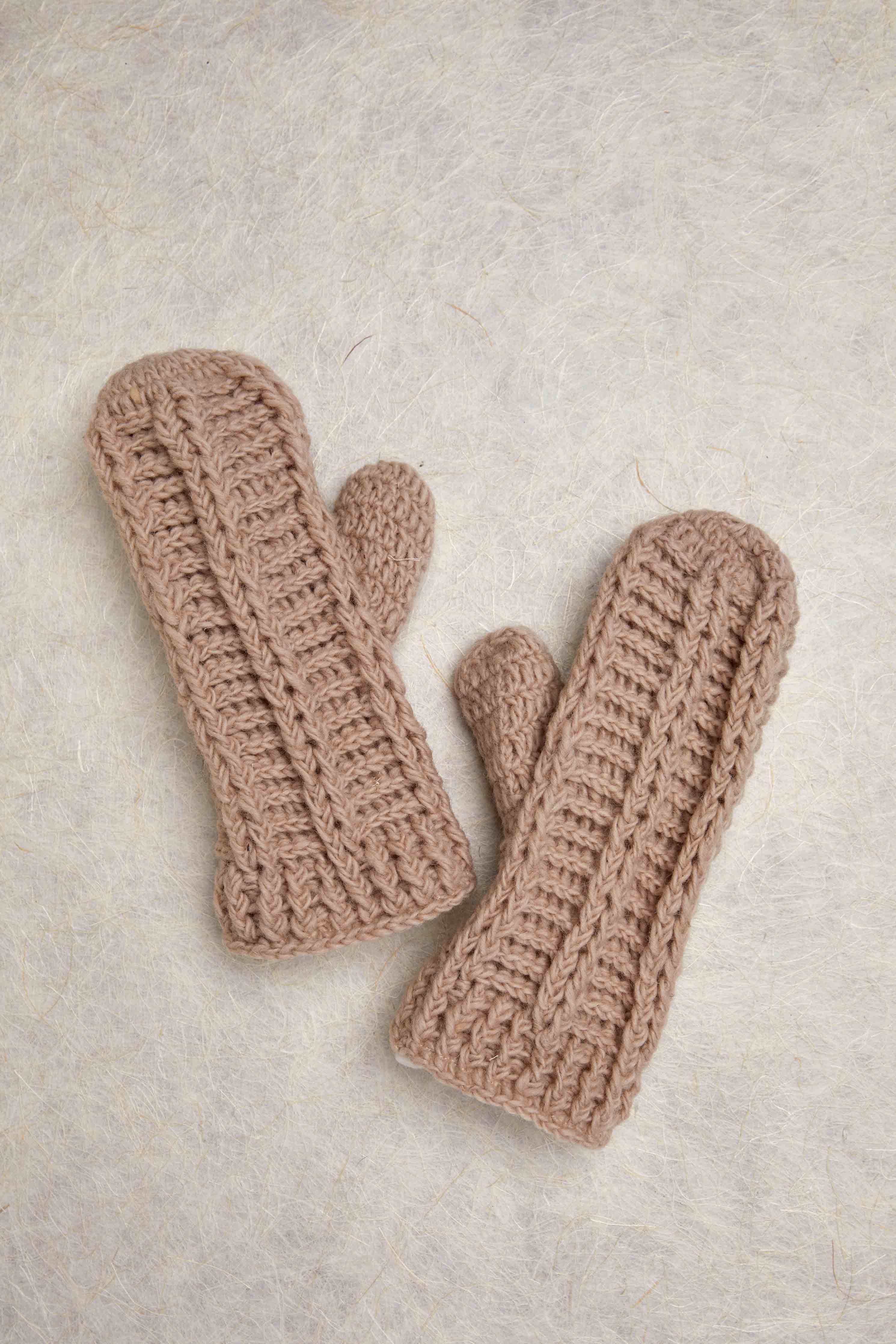 Brecken Tan Knit Mittens