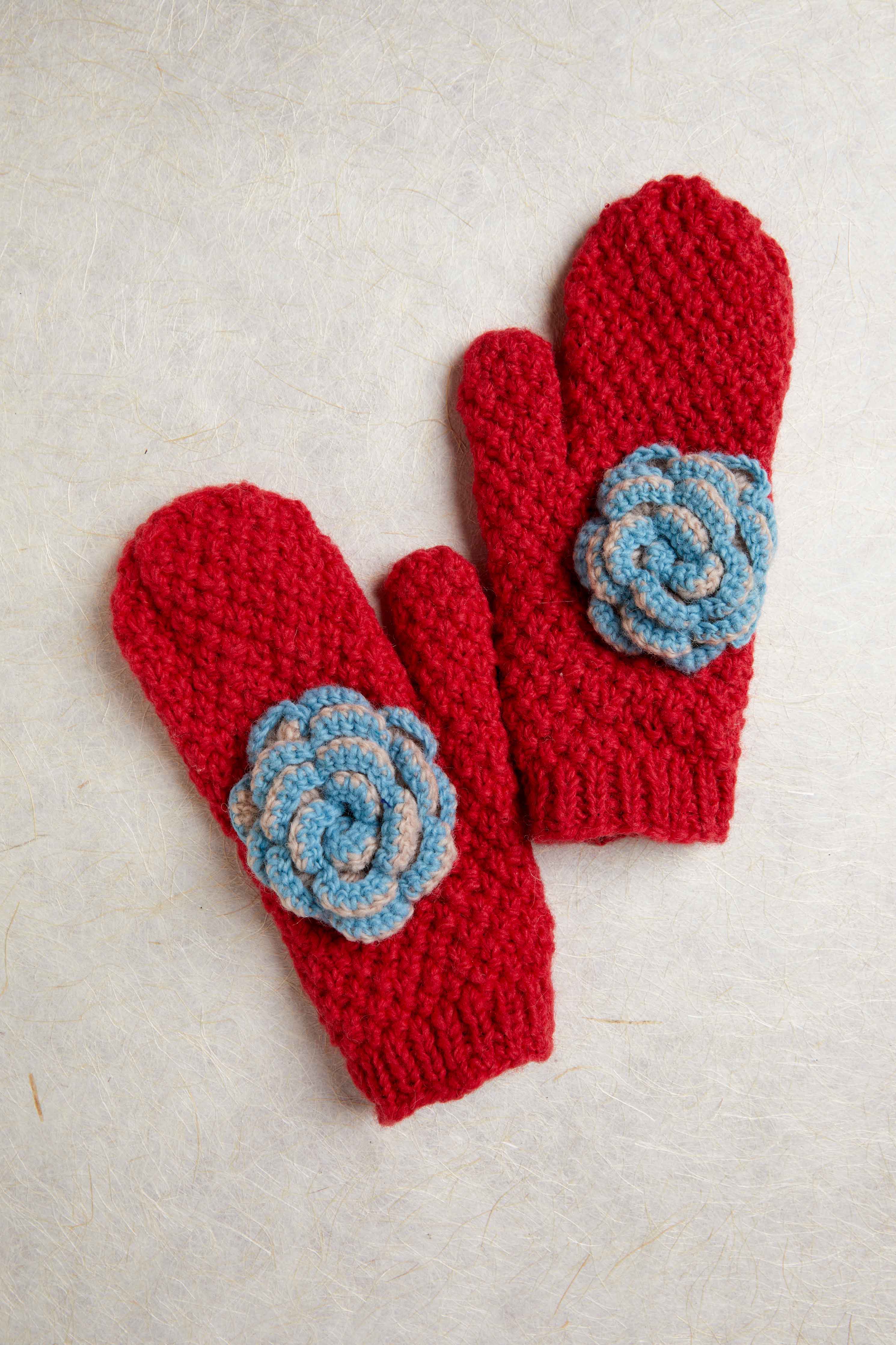 Chantilly Red Mittens